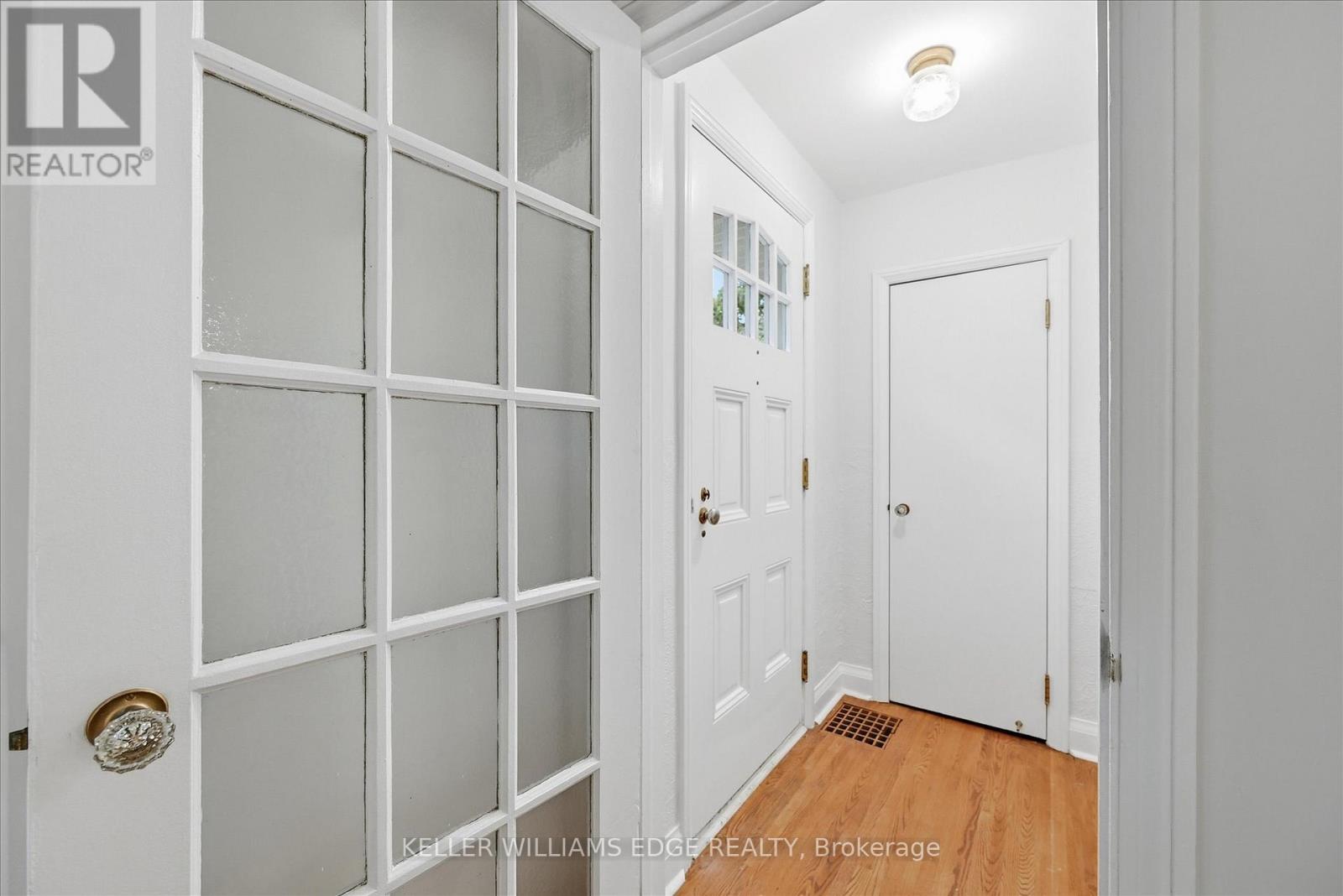 184 Cline Avenue S, Hamilton (Ainslie Wood), Ontario  L8S 1X4 - Photo 2 - X12473000