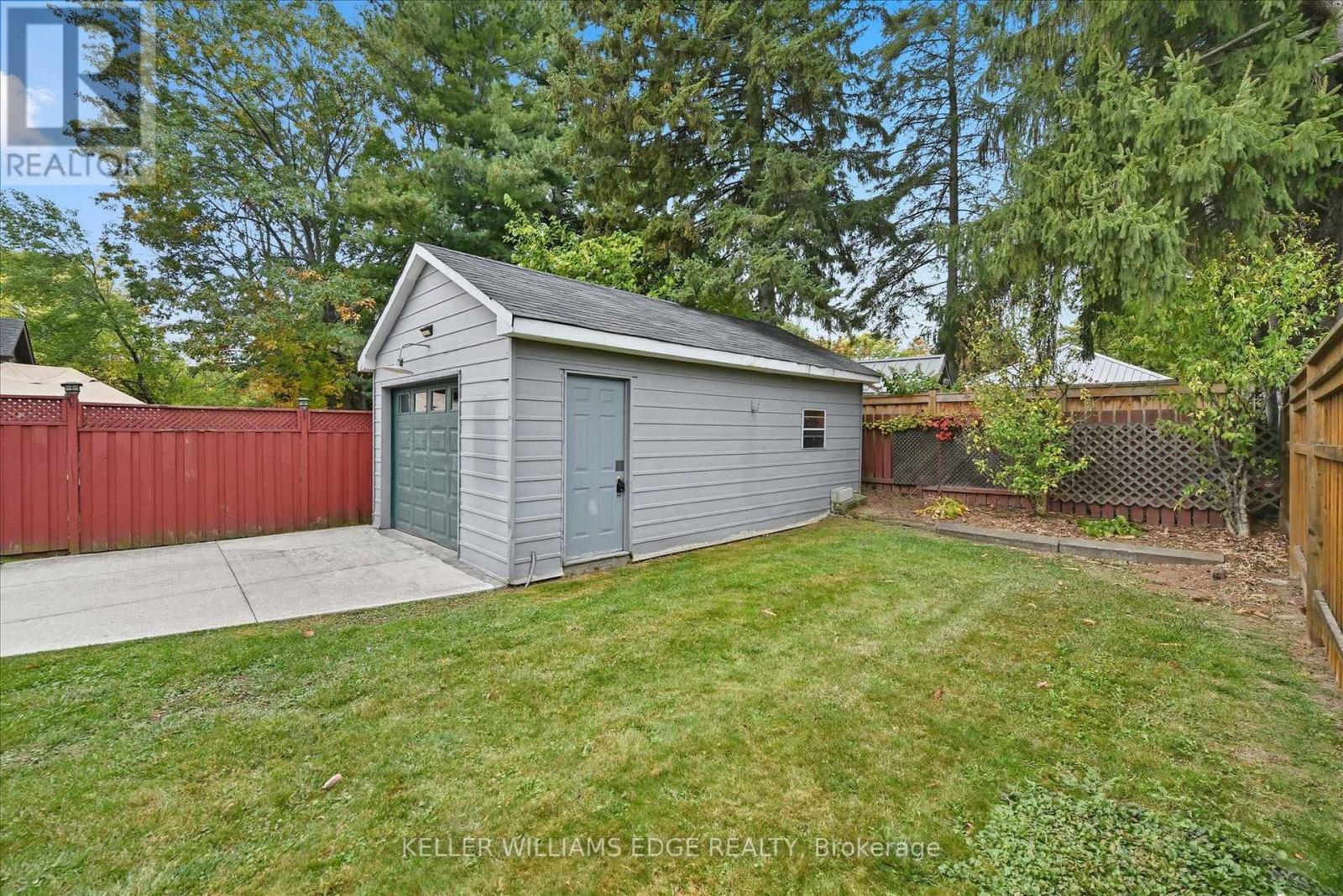 184 Cline Avenue S, Hamilton (Ainslie Wood), Ontario  L8S 1X4 - Photo 27 - X12473000