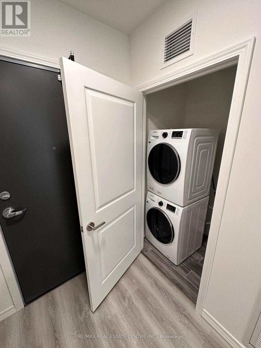 101 - 181 Elmira Road, Guelph, Ontario  N1K 1R2 - Photo 12 - X12473002