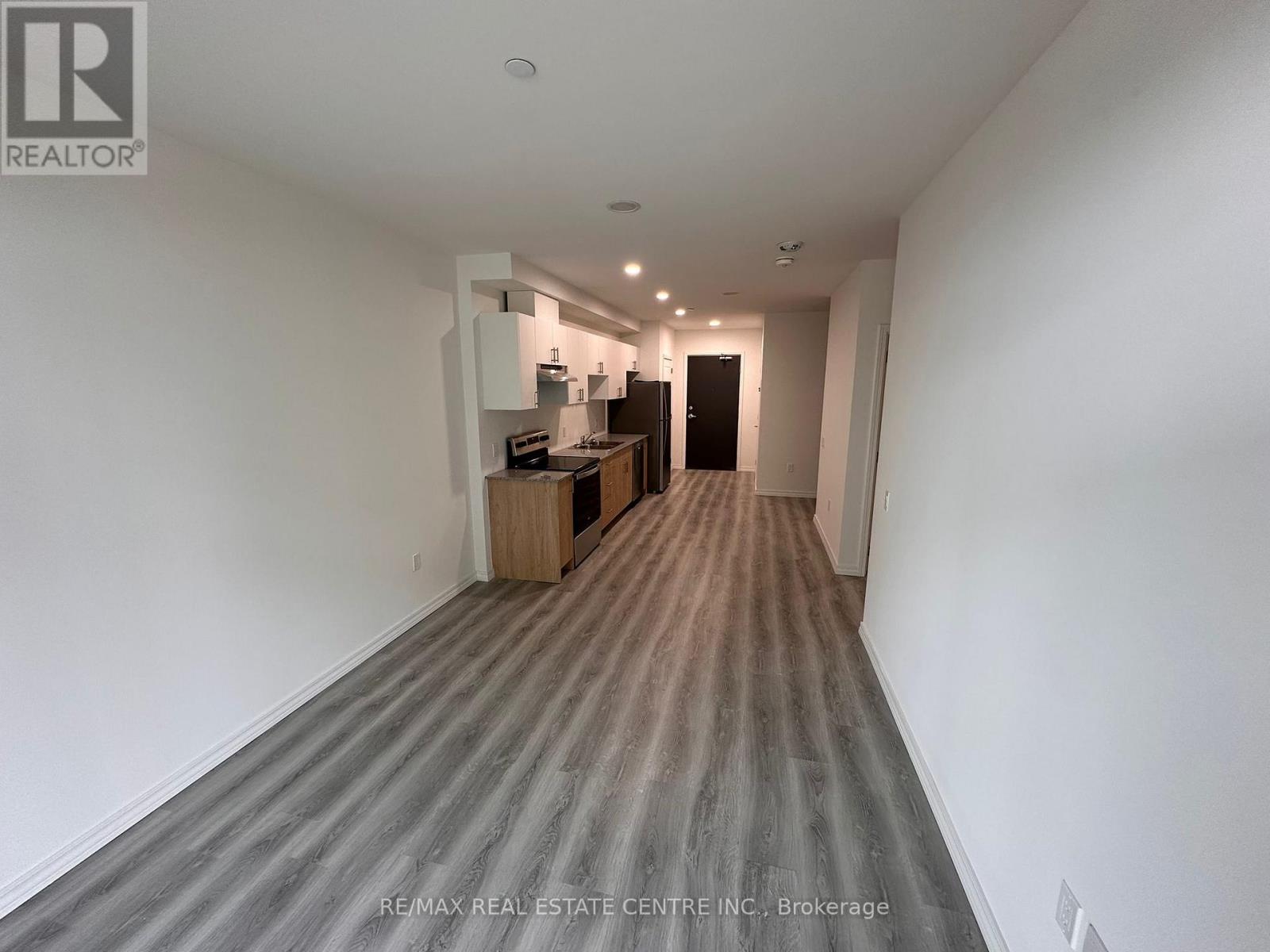 101 - 181 Elmira Road, Guelph, Ontario  N1K 1R2 - Photo 15 - X12473002