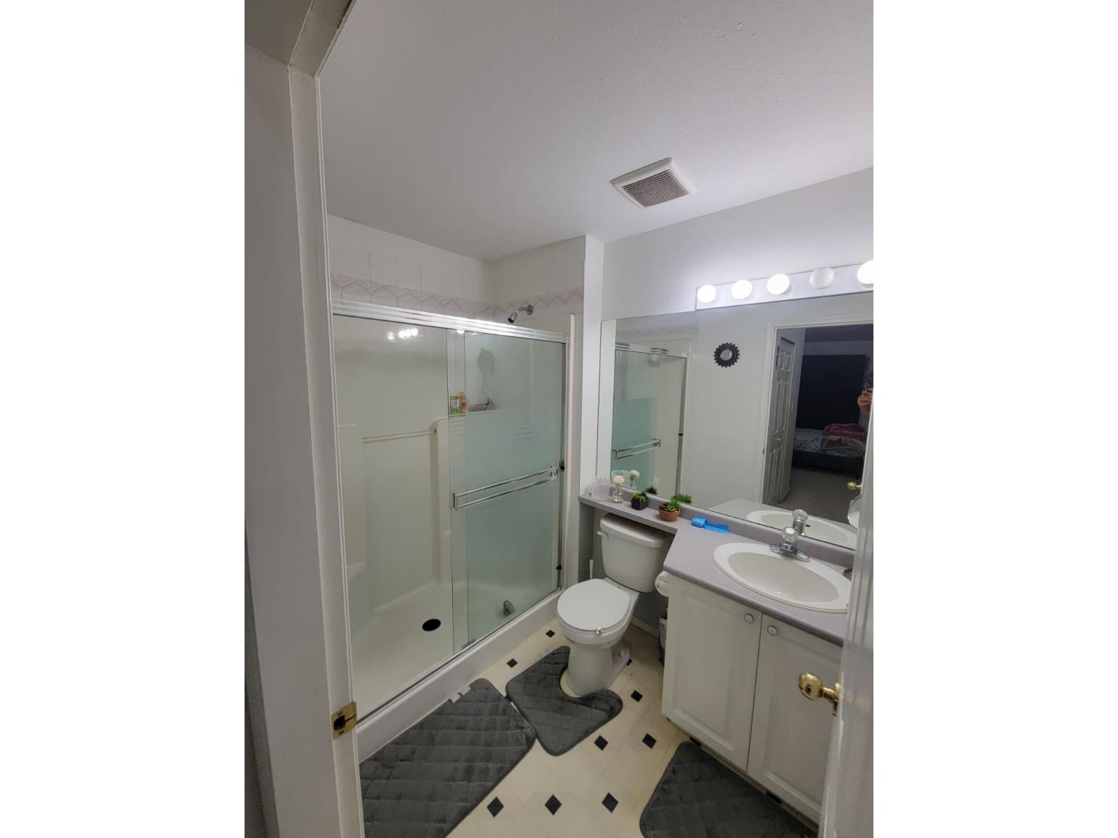 312 12769 72 Avenue, Surrey, British Columbia  V3W 2M7 - Photo 3 - R3058497