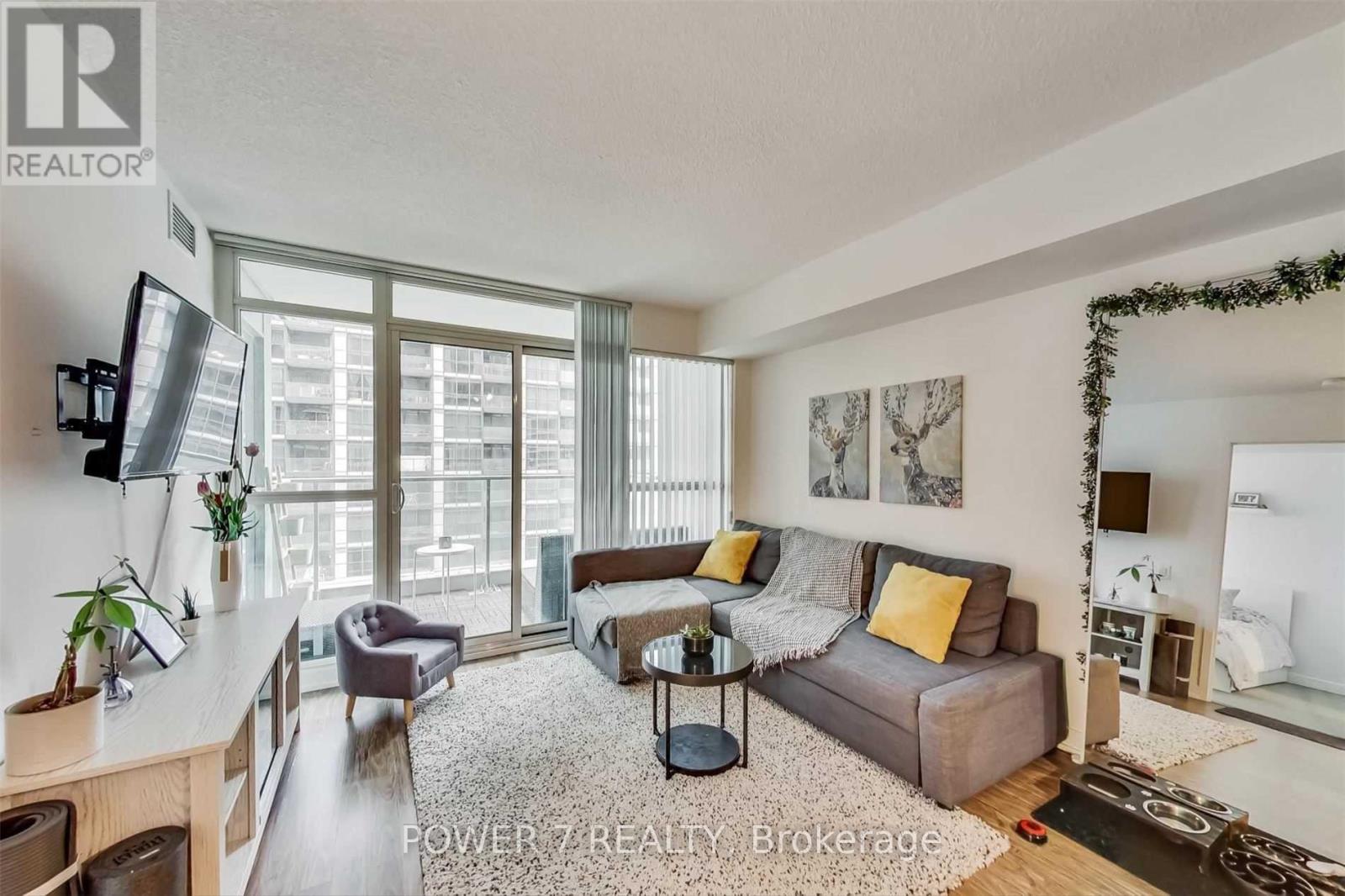 611 - 15 Singer Court, Toronto, Ontario  M2K 0B1 - Photo 3 - C12473009