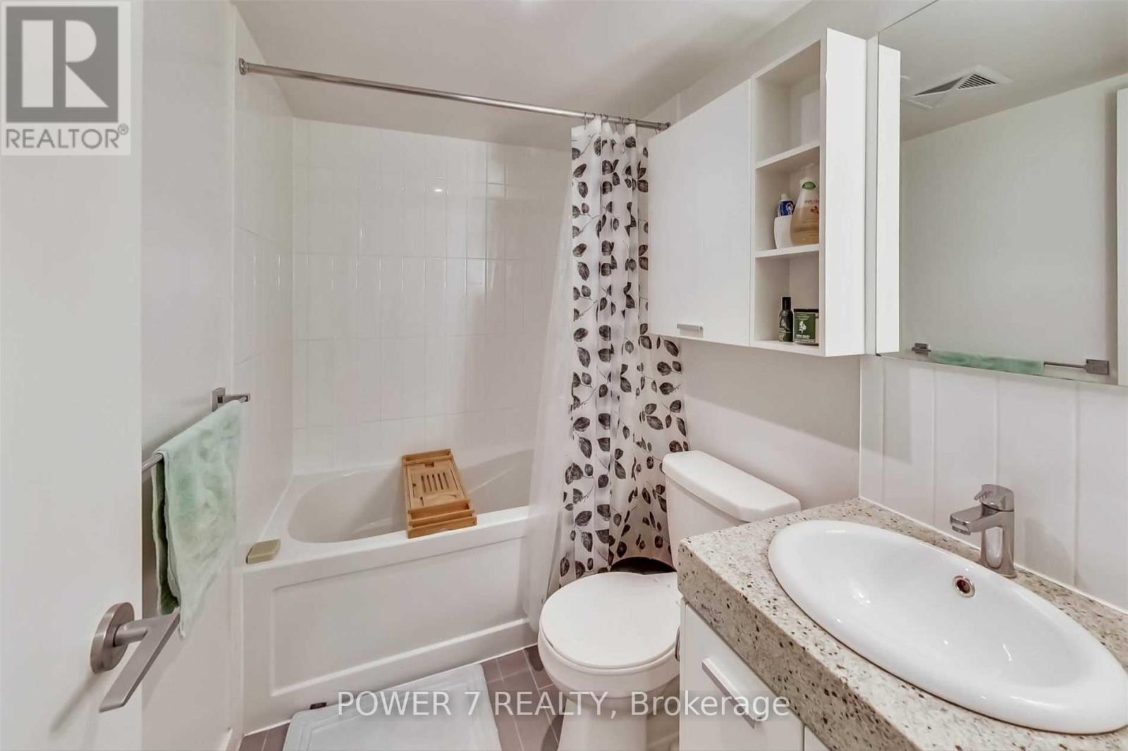 611 - 15 Singer Court, Toronto, Ontario  M2K 0B1 - Photo 8 - C12473009