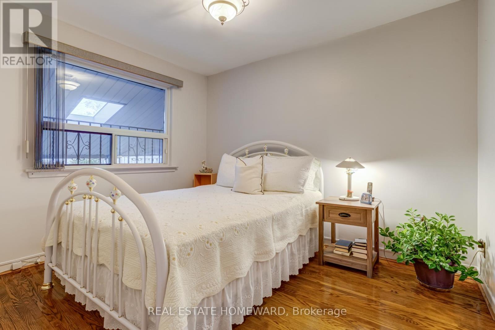 141 Brenda Crescent, Toronto, Ontario  M1K 3C8 - Photo 15 - E12473010
