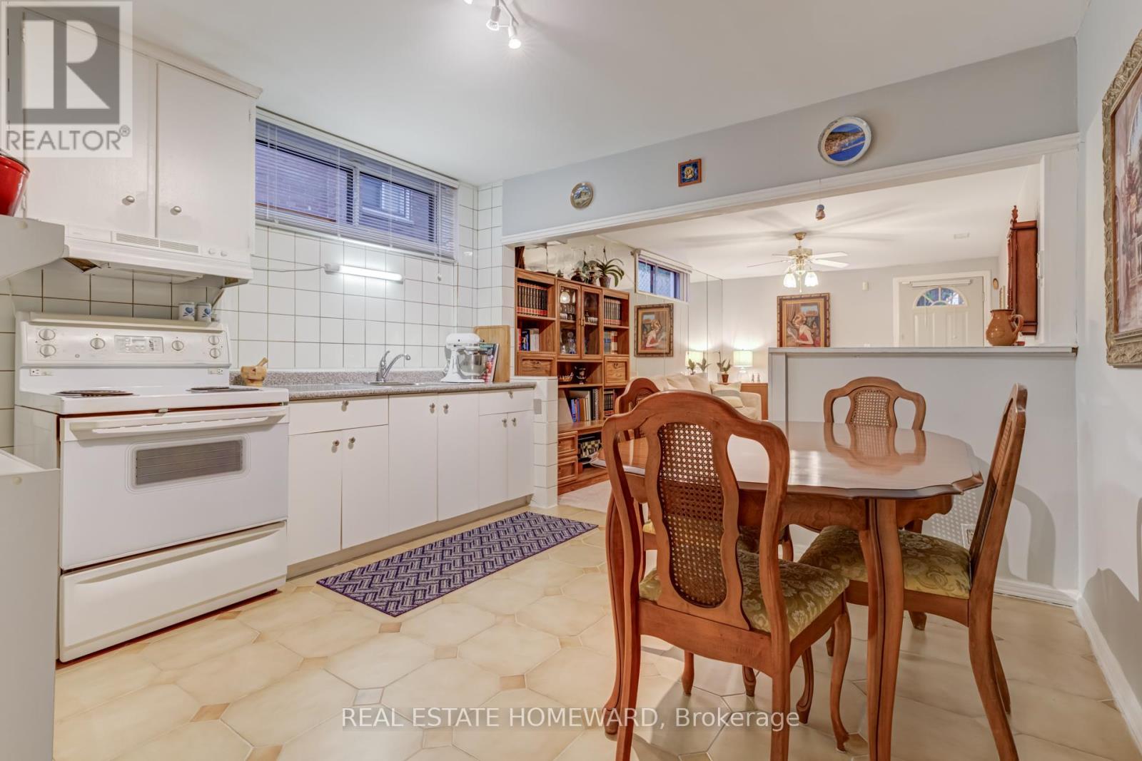 141 Brenda Crescent, Toronto, Ontario  M1K 3C8 - Photo 17 - E12473010