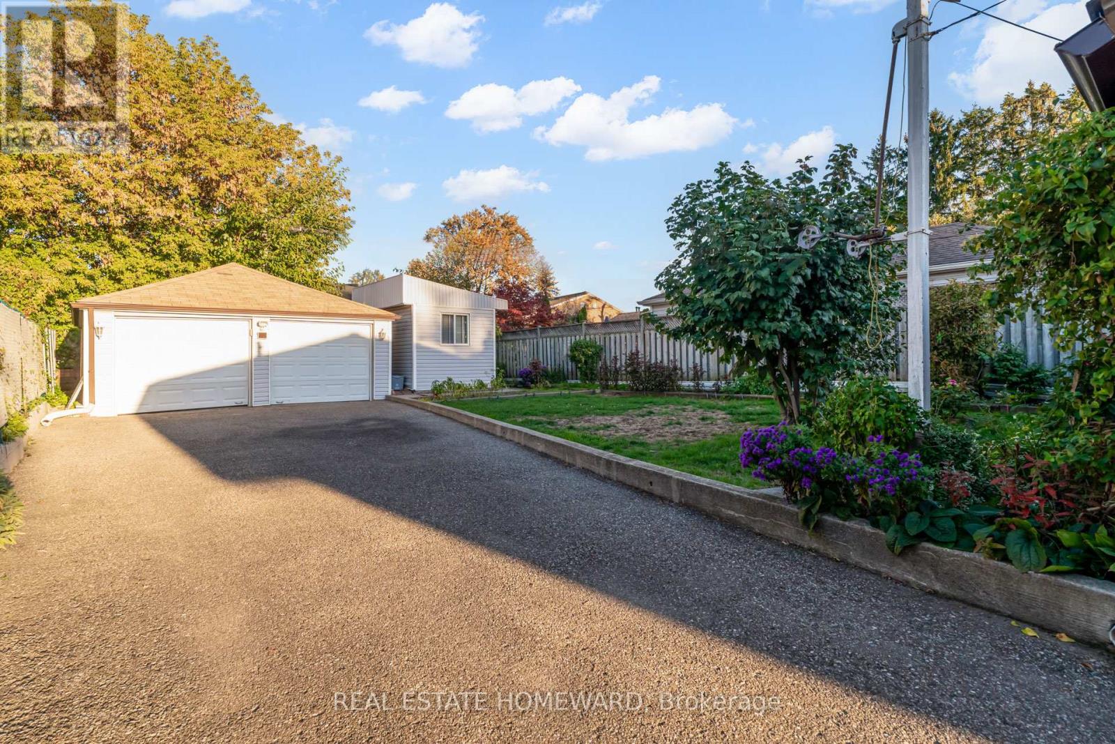 141 Brenda Crescent, Toronto, Ontario  M1K 3C8 - Photo 4 - E12473010