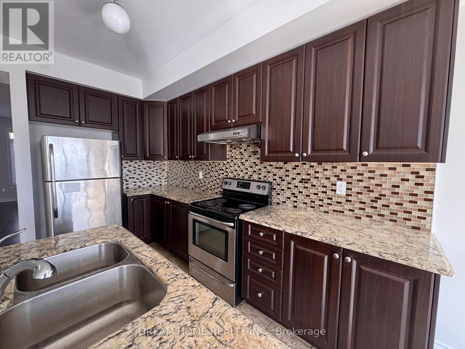 43 Mack Clement Lane, Richmond Hill, Ontario  L4S 0G2 - Photo 9 - N12473015