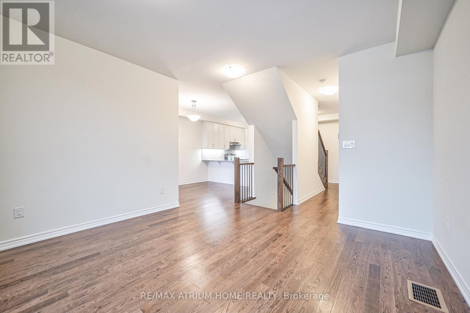 4 Thomas Frisby Jr. Crescent, Markham, Ontario  L6C 3L1 - Photo 10 - N12473016