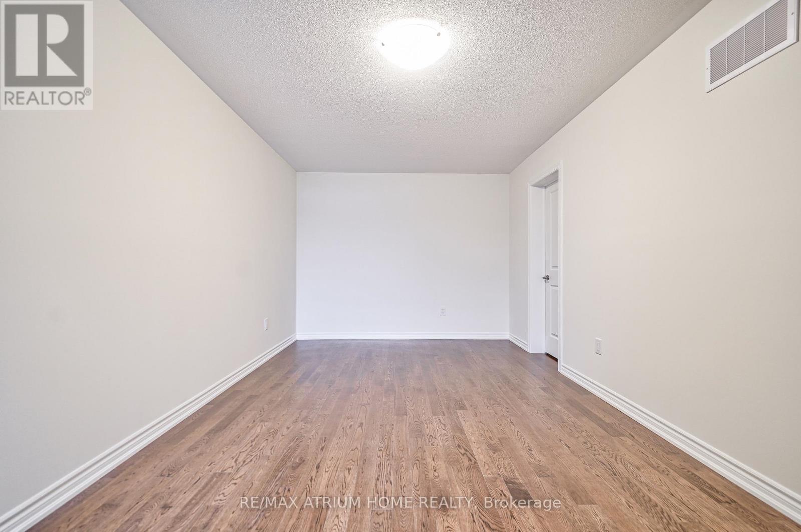 4 Thomas Frisby Jr. Crescent, Markham, Ontario  L6C 3L1 - Photo 25 - N12473016