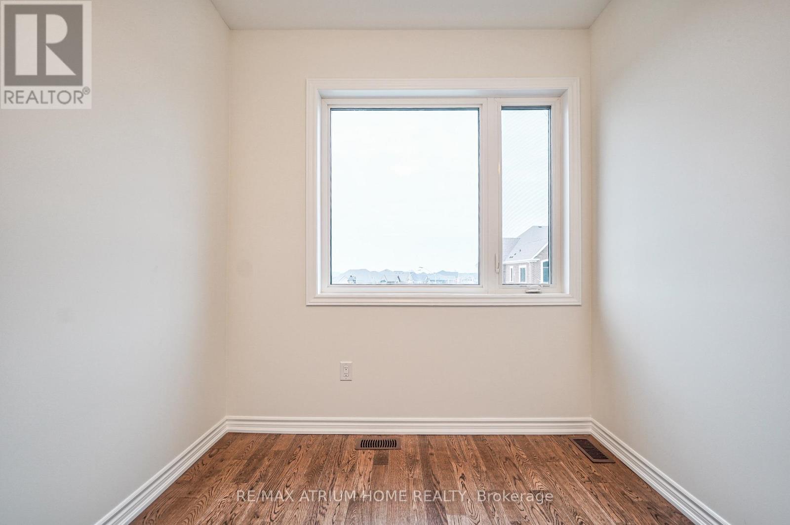 4 Thomas Frisby Jr. Crescent, Markham, Ontario  L6C 3L1 - Photo 33 - N12473016