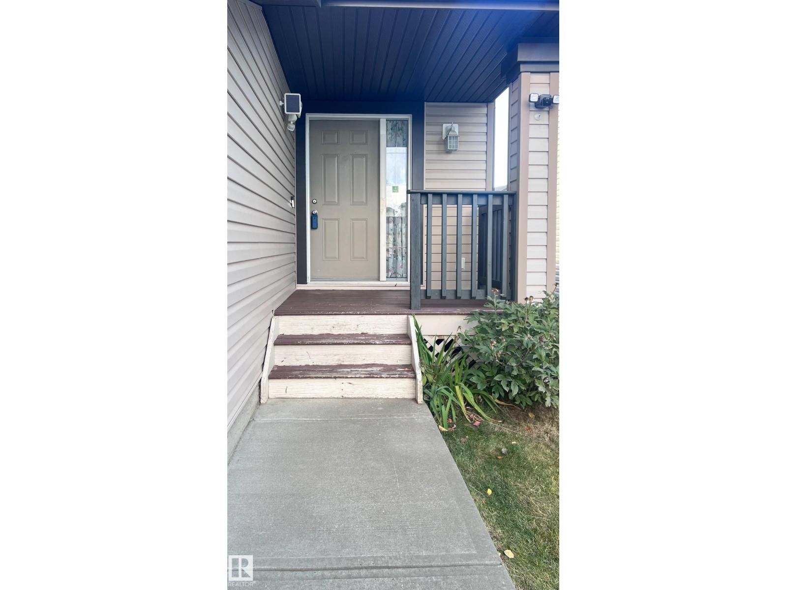 1912 Hammond Place Nw, Edmonton, Alberta  T6M 0K3 - Photo 3 - E4462902