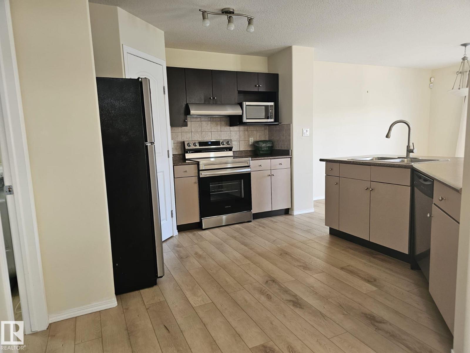 1912 Hammond Place Nw, Edmonton, Alberta  T6M 0K3 - Photo 8 - E4462902