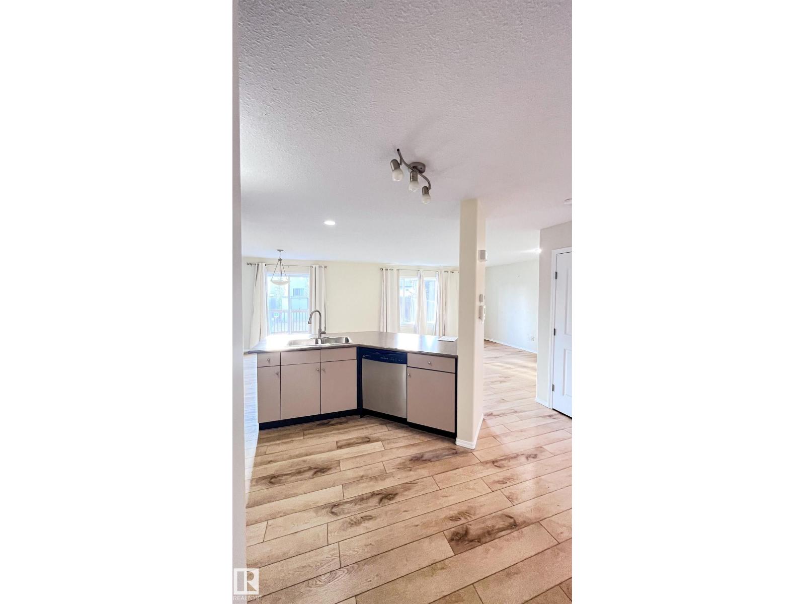 1912 Hammond Place Nw, Edmonton, Alberta  T6M 0K3 - Photo 9 - E4462902