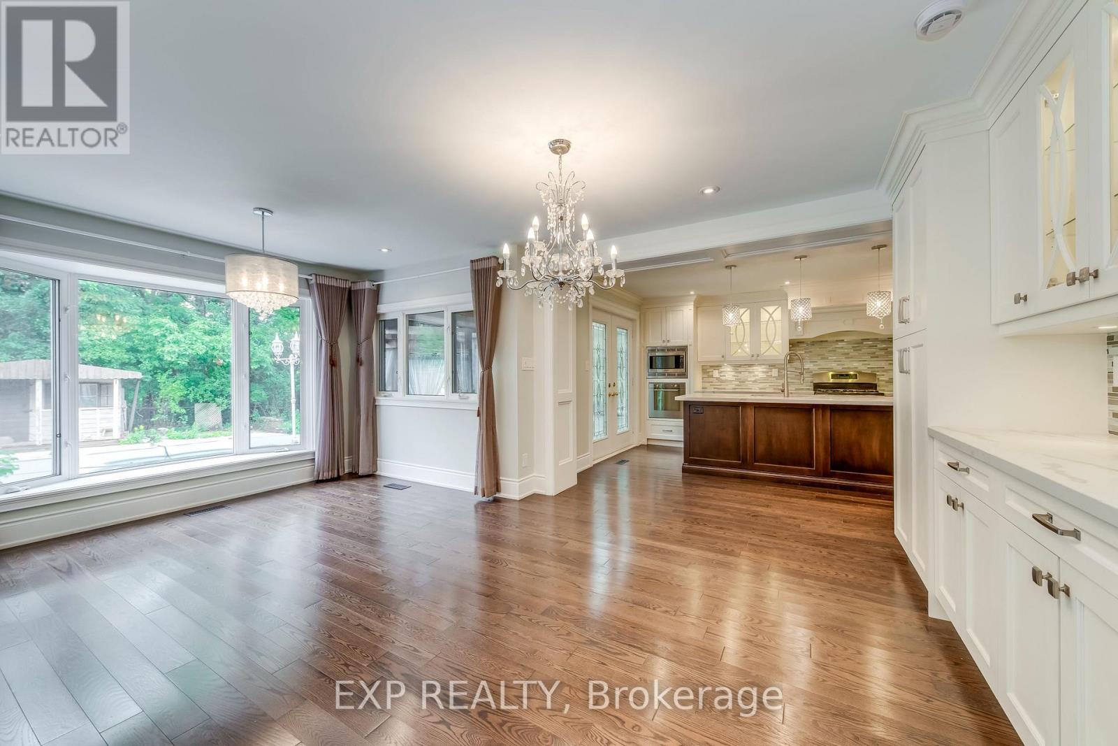 1135 Montrose Abbey Drive, Oakville, Ontario  L6M 1A2 - Photo 11 - W12473011