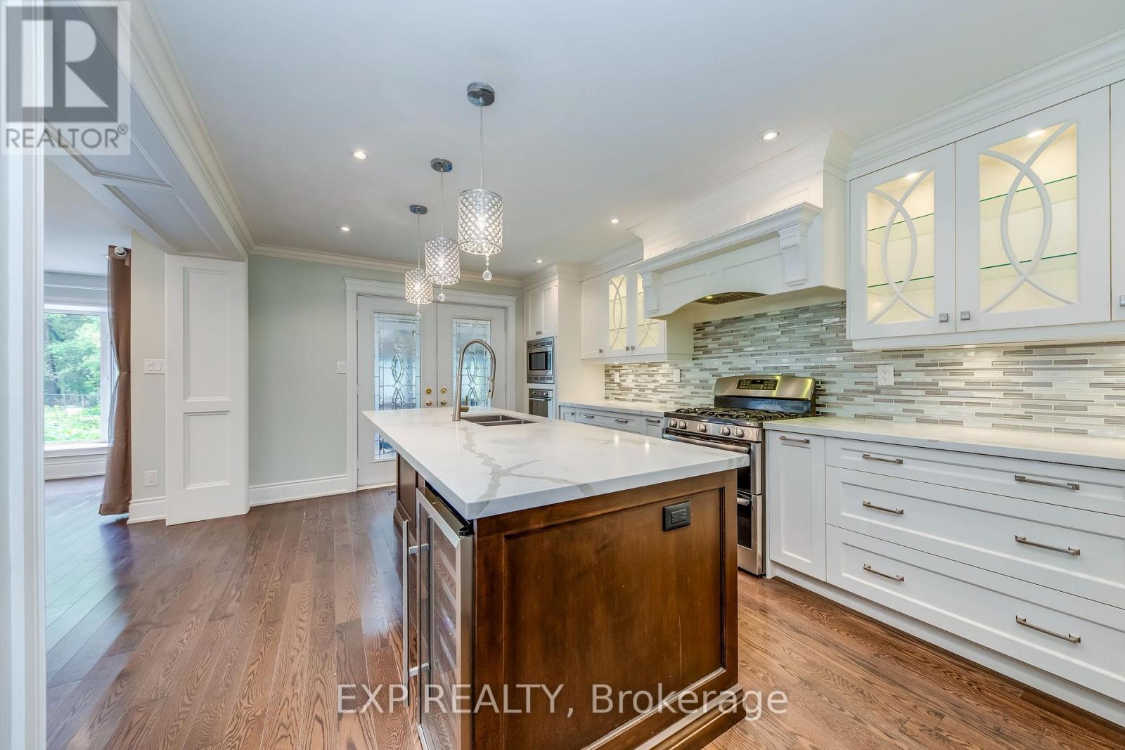 1135 Montrose Abbey Drive, Oakville, Ontario  L6M 1A2 - Photo 12 - W12473011