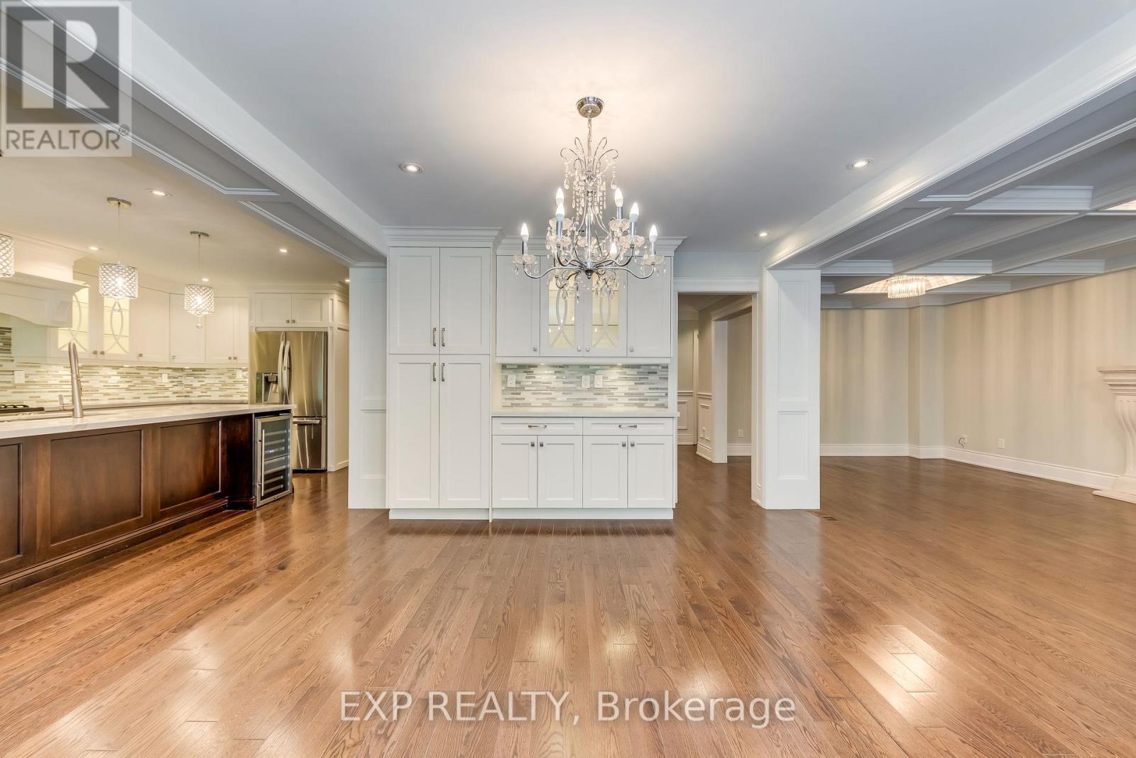 1135 Montrose Abbey Drive, Oakville, Ontario  L6M 1A2 - Photo 16 - W12473011