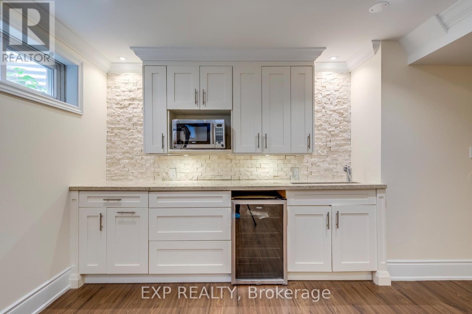 1135 Montrose Abbey Drive, Oakville, Ontario  L6M 1A2 - Photo 36 - W12473011
