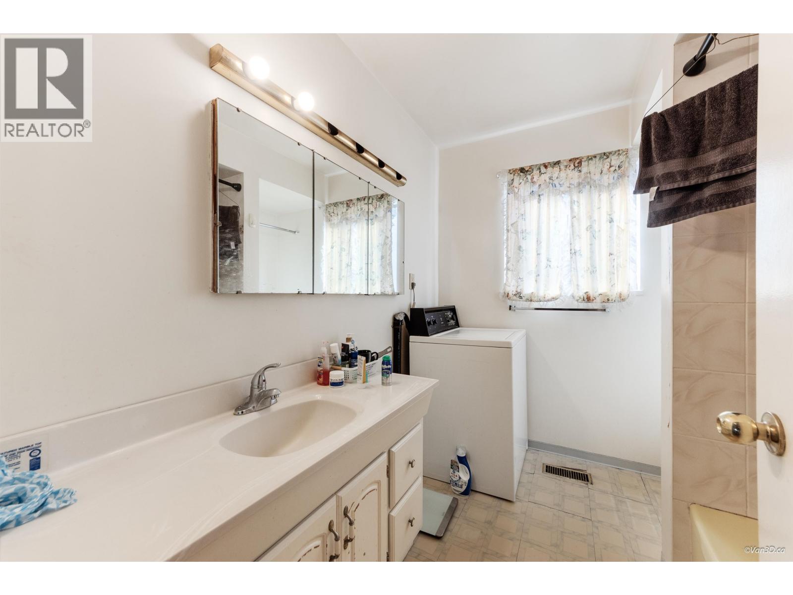 6096 Service Street, Burnaby, British Columbia  V5H 1V8 - Photo 20 - R3010750