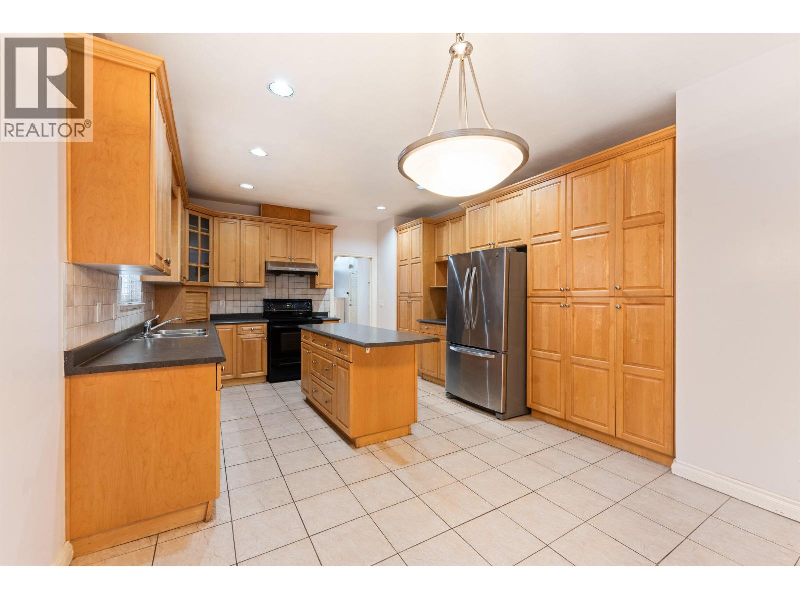 7573 17th Avenue, Burnaby, British Columbia  V3N 1L6 - Photo 2 - R3060094
