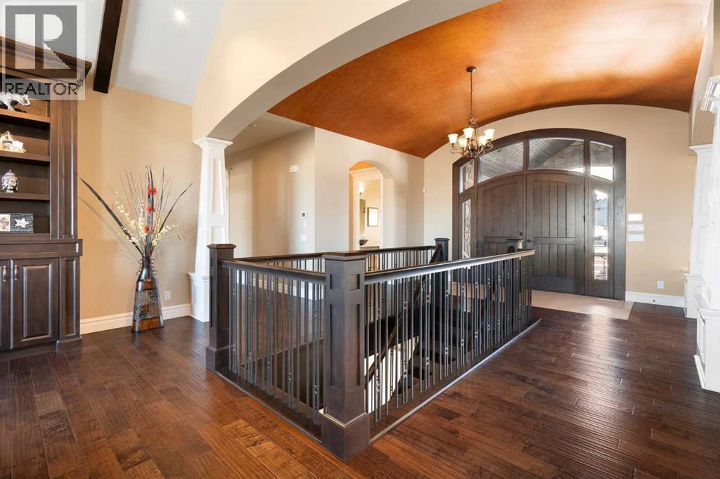 124 Grizzly Rise, Rural Rocky View County, Alberta  T4C 0B5 - Photo 4 - A2211387