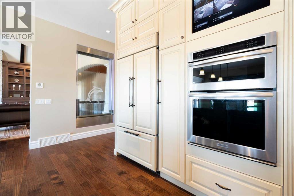 124 Grizzly Rise, Rural Rocky View County, Alberta  T4C 0B5 - Photo 12 - A2211387