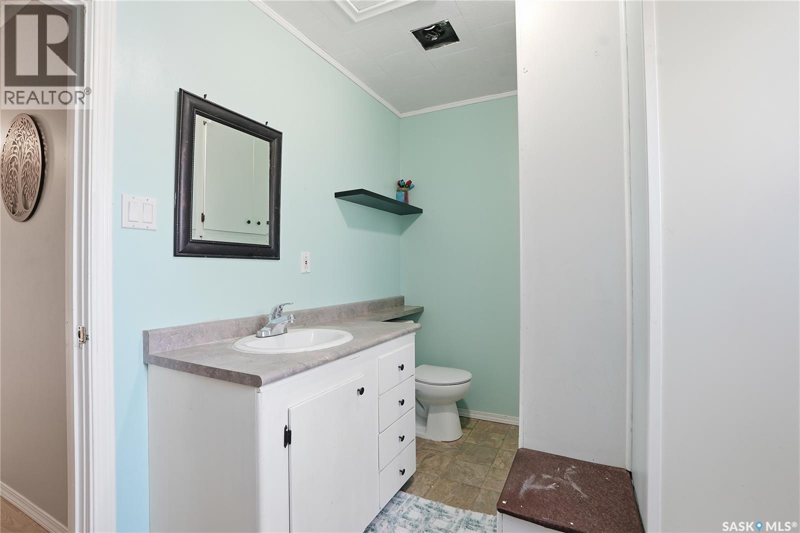 620 Miles Street, Asquith, Saskatchewan  S0K 0J0 - Photo 18 - SK021302