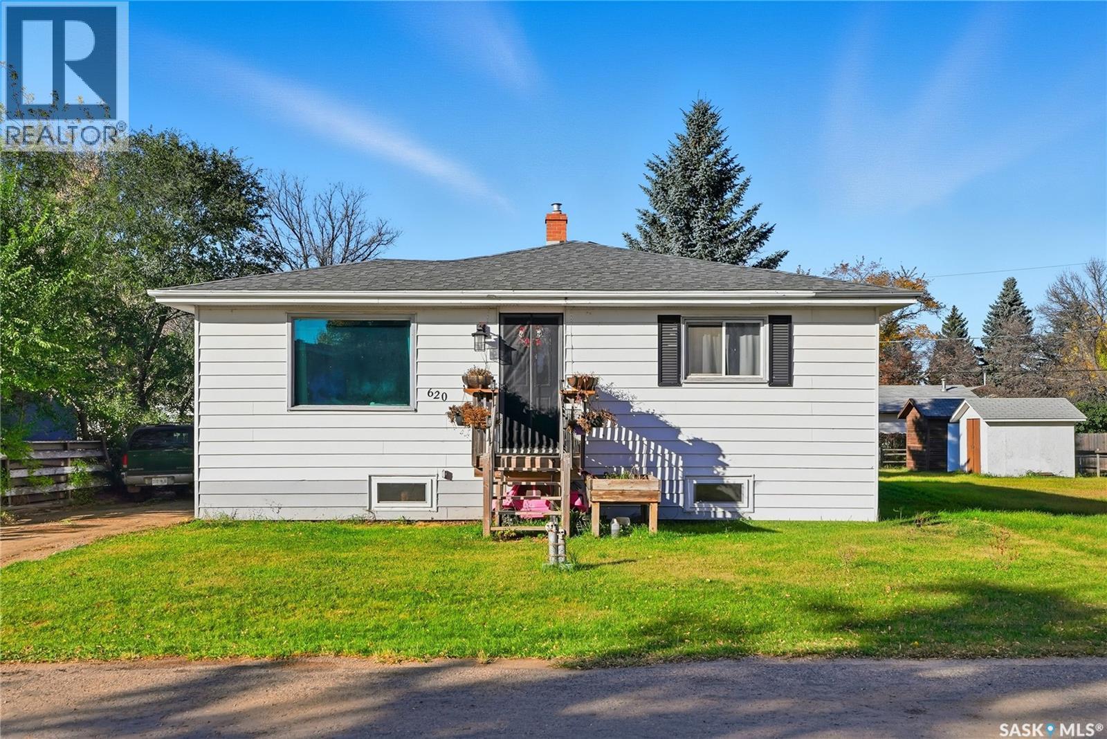 620 Miles Street, Asquith, Saskatchewan  S0K 0J0 - Photo 2 - SK021302