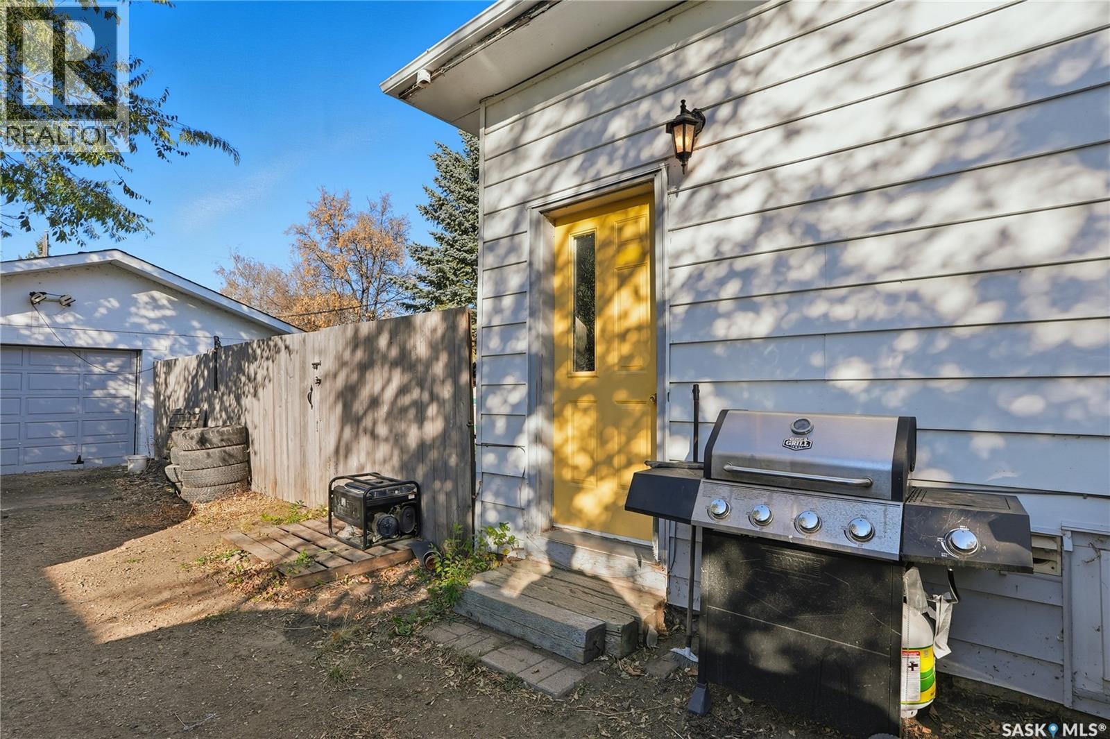 620 Miles Street, Asquith, Saskatchewan  S0K 0J0 - Photo 36 - SK021302