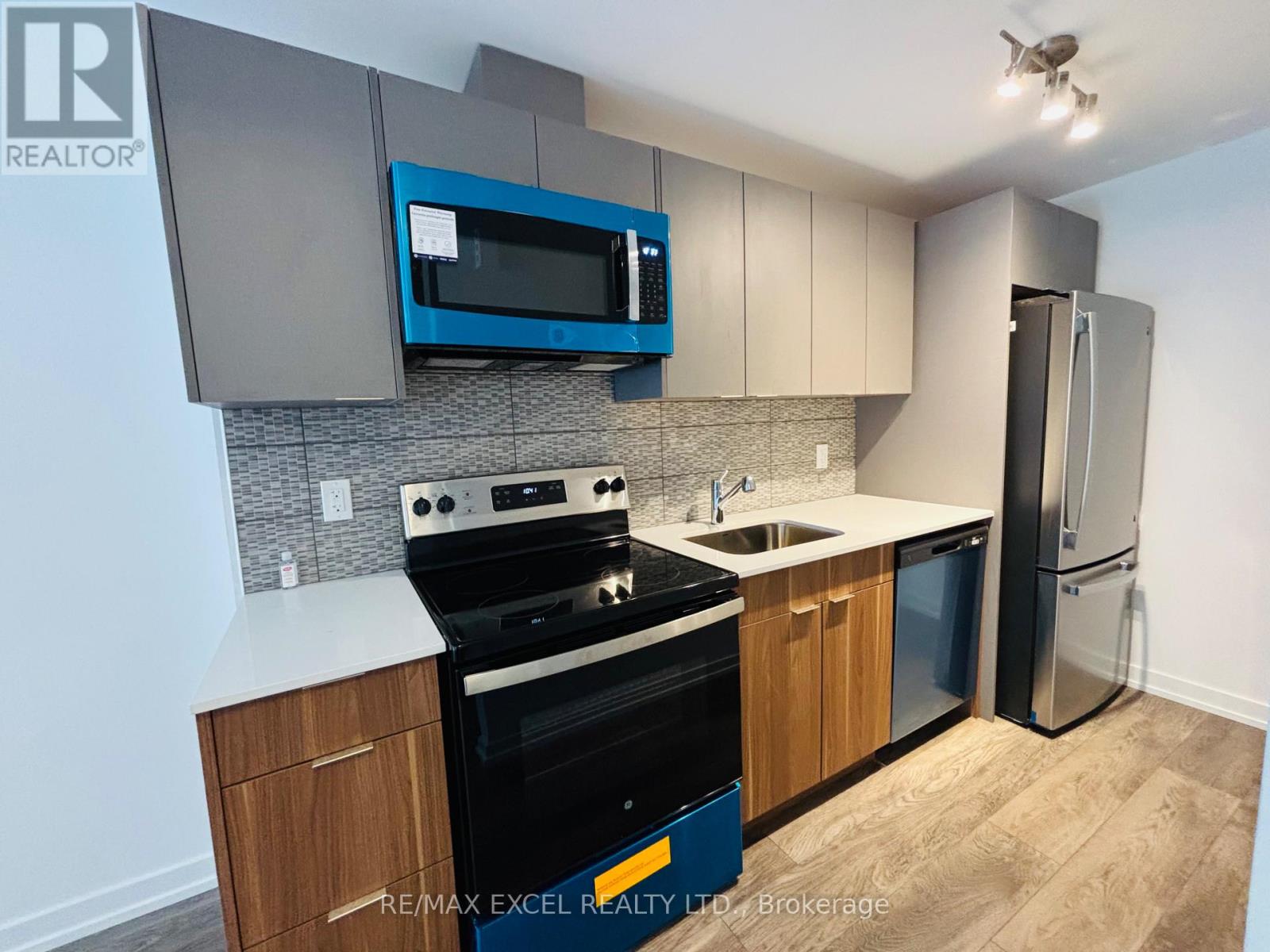 54 - 10 CALAMINT LANE, Toronto, Ontario