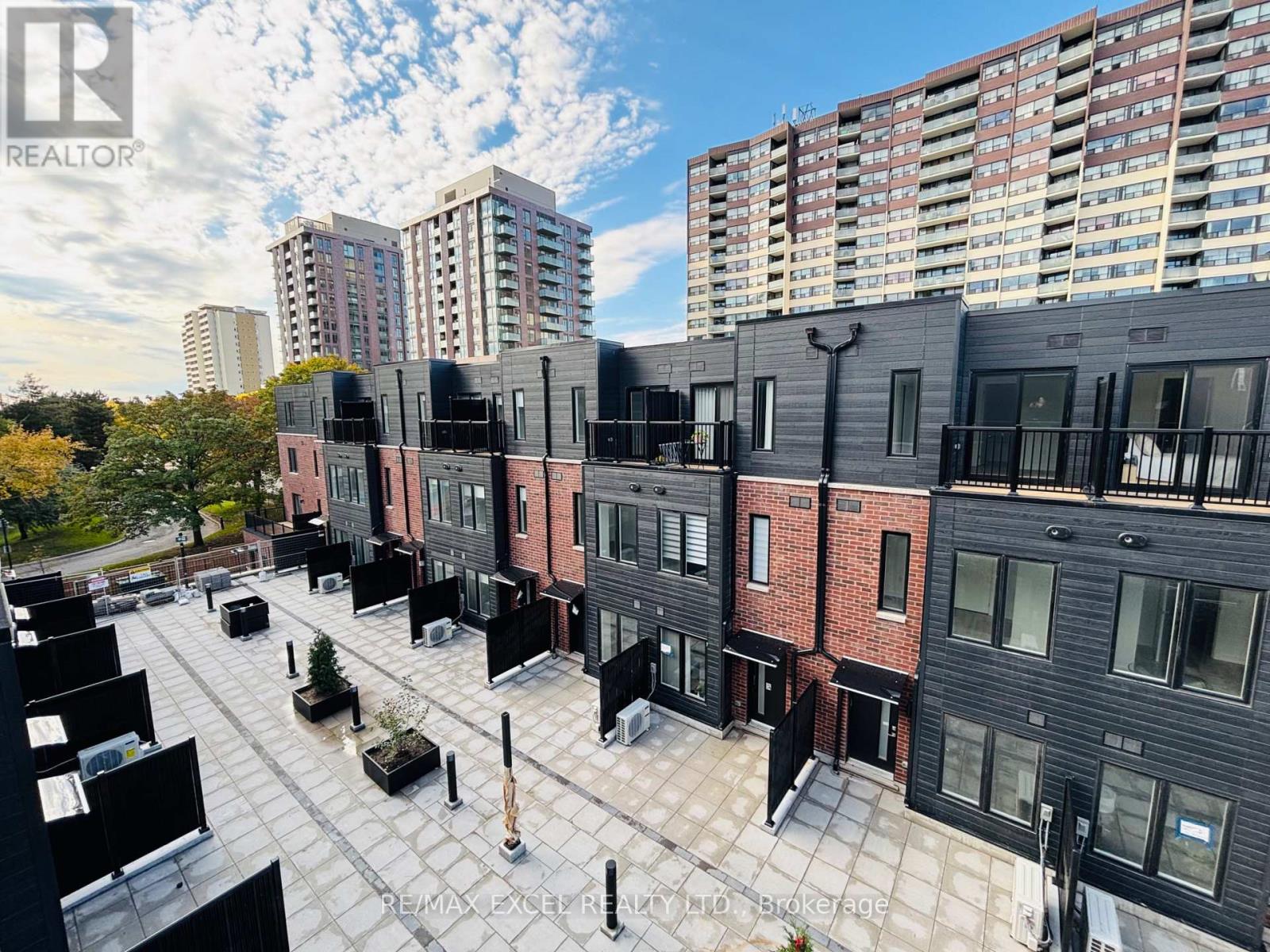 54 - 10 Calamint Lane, Toronto, Ontario  M1W 2H1 - Photo 3 - E12469746