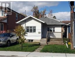 58 NEWPORT AVENUE, Toronto, Ontario