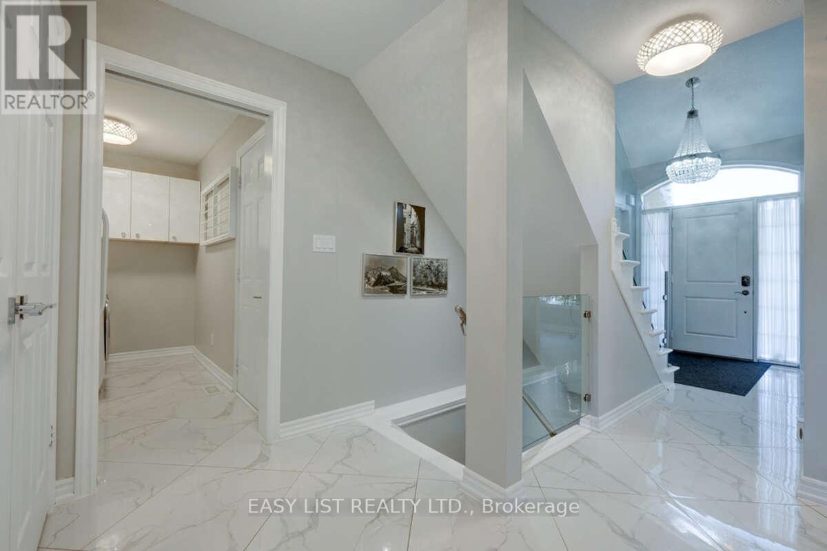 5 - 10 Zimmerman Drive, Caledon, Ontario  L7E 4C2 - Photo 8 - W12348226