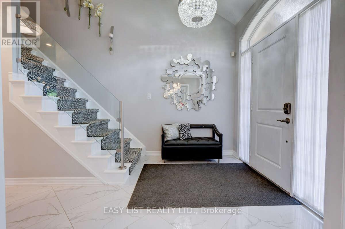 5 - 10 Zimmerman Drive, Caledon, Ontario  L7E 4C2 - Photo 3 - W12348226