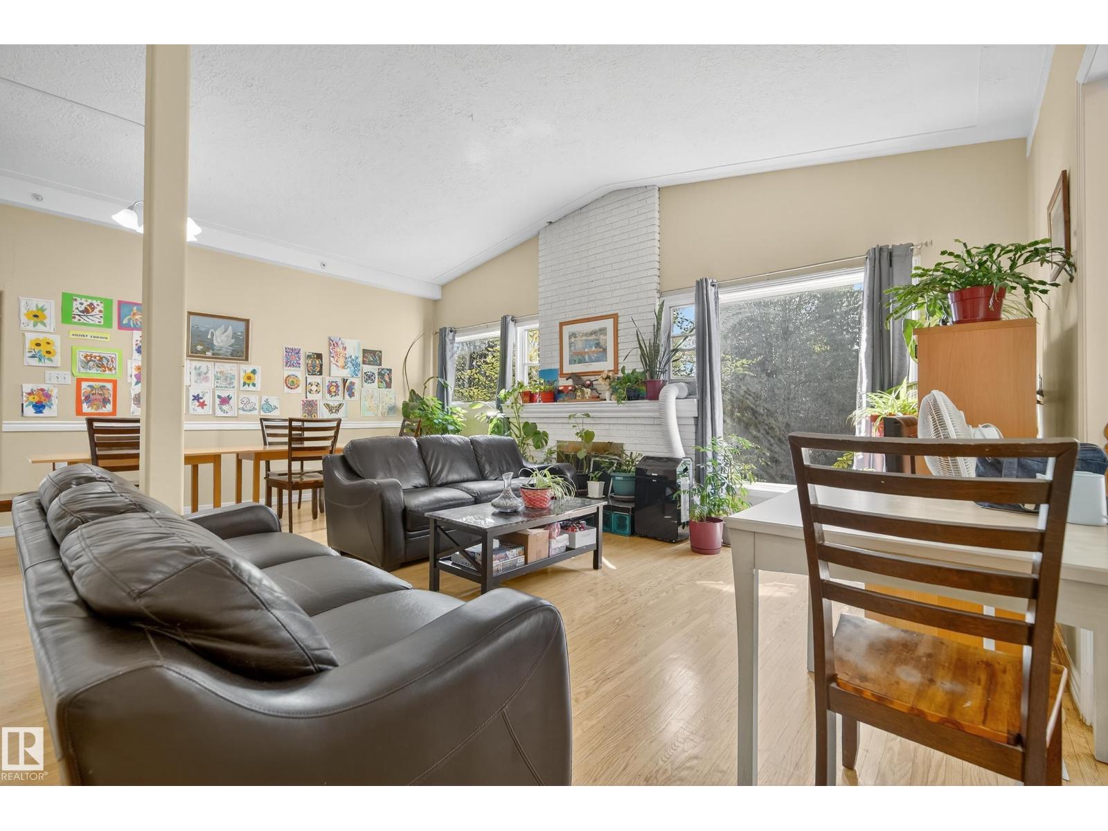 9823 142 St Nw, Edmonton, Alberta  T5N 2N3 - Photo 12 - E4462906