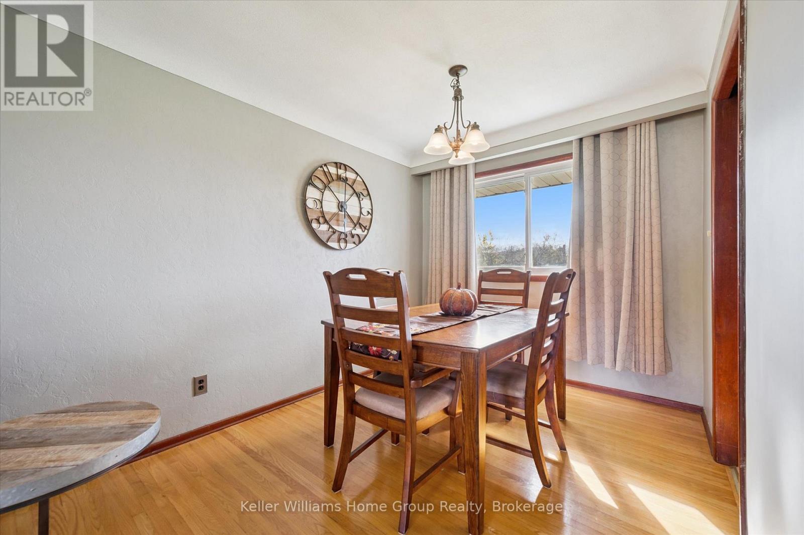 5 Bergin Avenue, Centre Wellington (Fergus), Ontario  N1M 1A7 - Photo 12 - X12469894