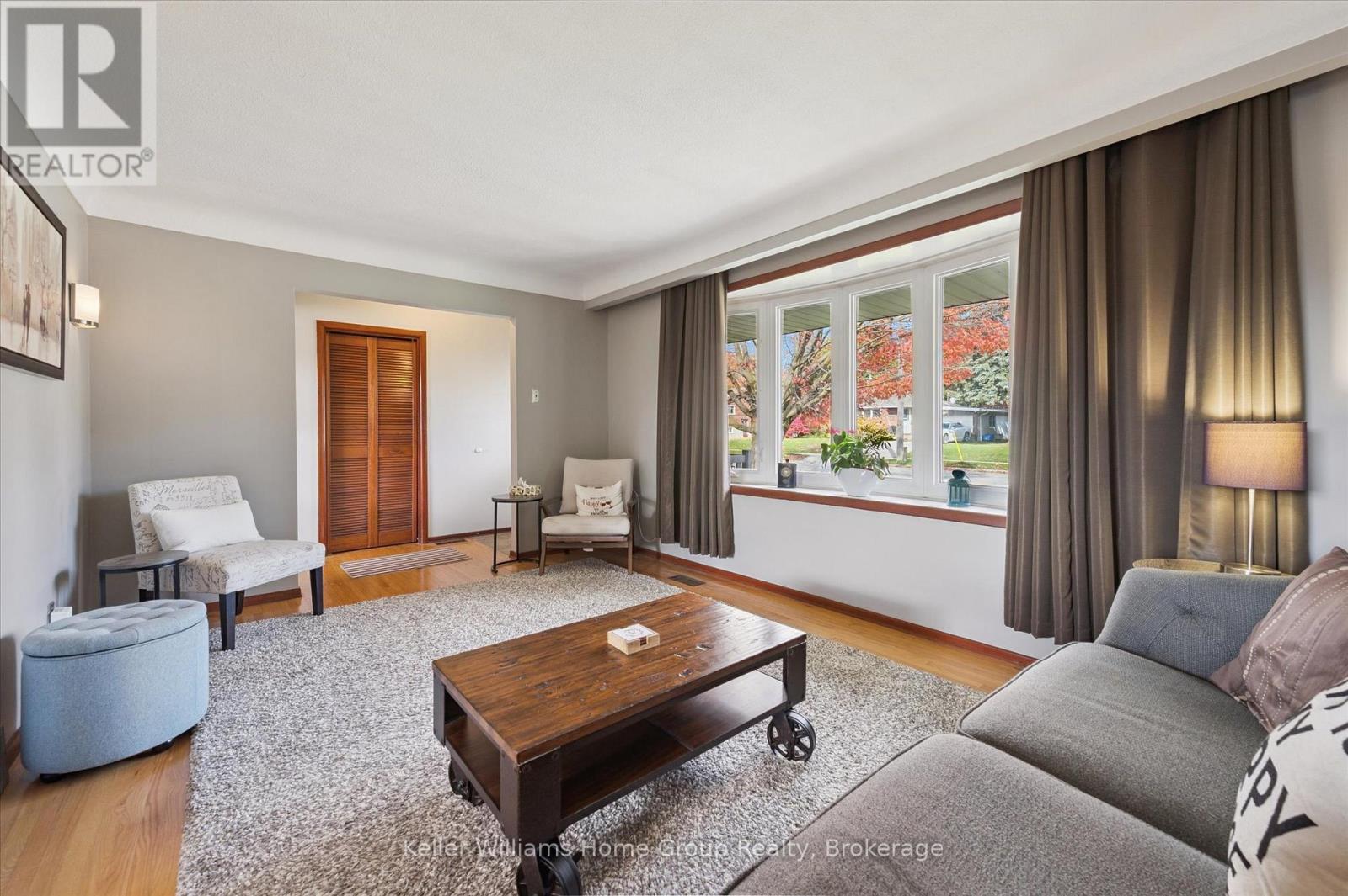 5 Bergin Avenue, Centre Wellington (Fergus), Ontario  N1M 1A7 - Photo 9 - X12469894