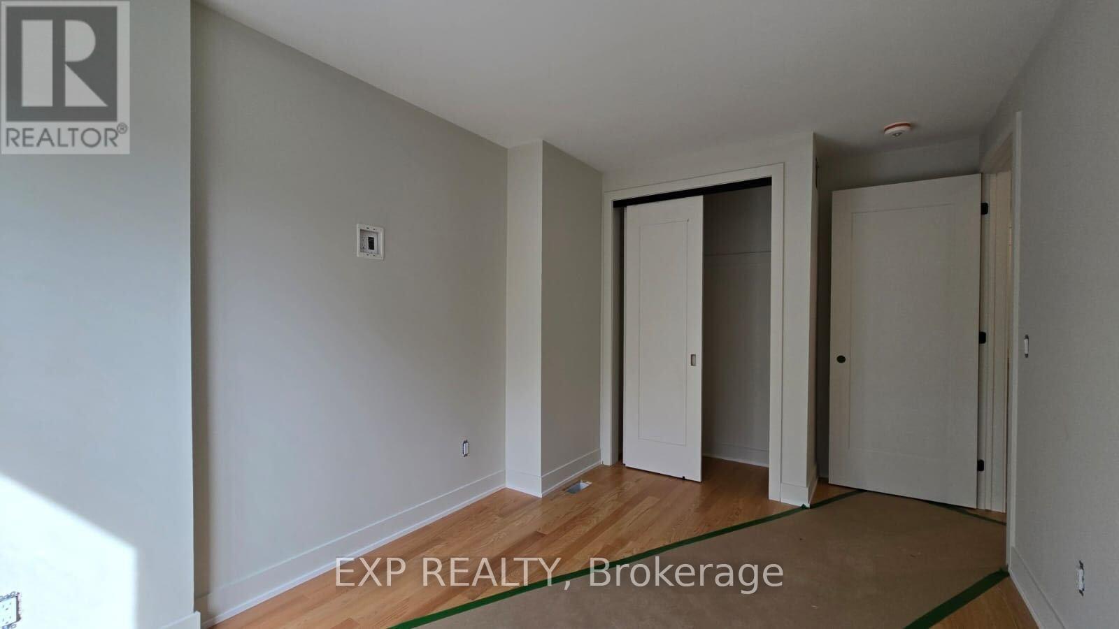 #a - 514 Roosevelt Avenue, Ottawa, Ontario  K2A 1Z8 - Photo 15 - X12473032