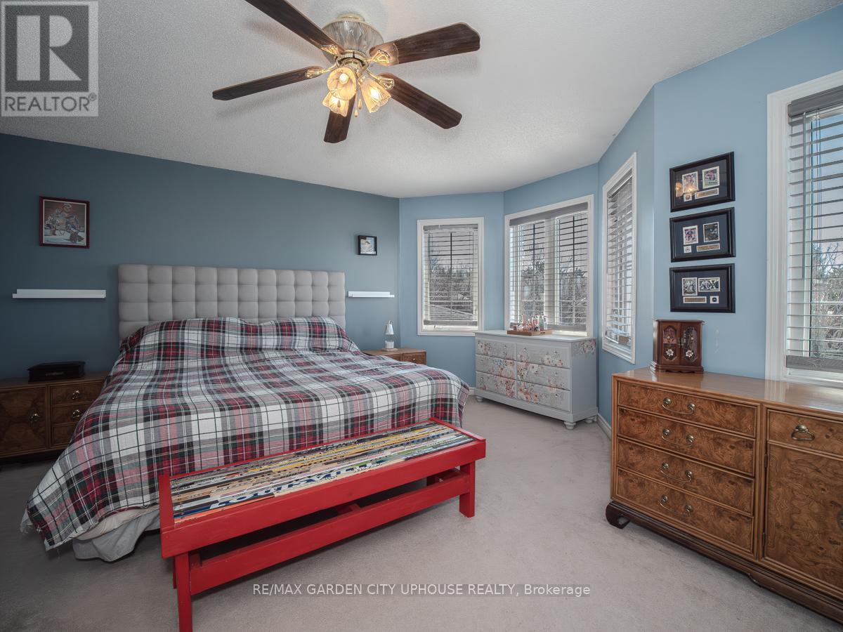 22 Grace Crescent, Barrie, Ontario  L4N 9S8 - Photo 9 - S12473057