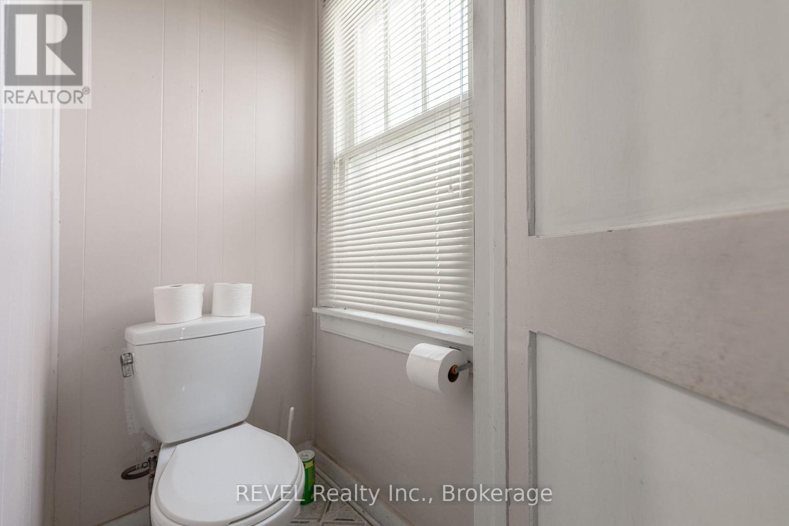 69 Hartzel Road, St. Catharines, Ontario  L2P 1M6 - Photo 13 - X12473055