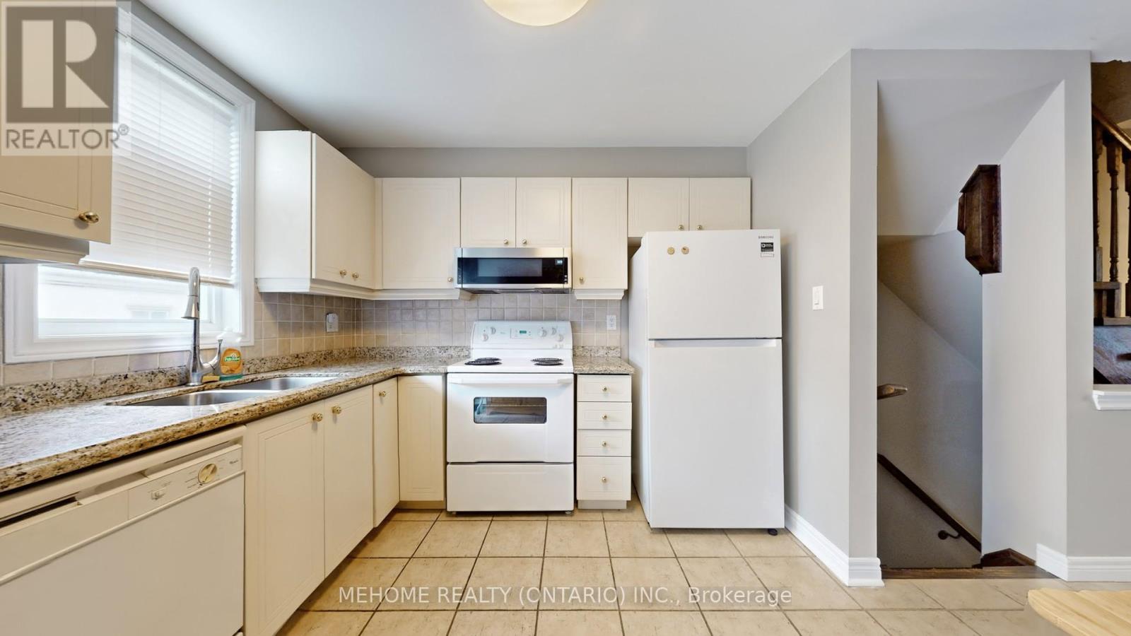 66j Finch Avenue W, Toronto, Ontario  M2N 7G1 - Photo 10 - C12473027