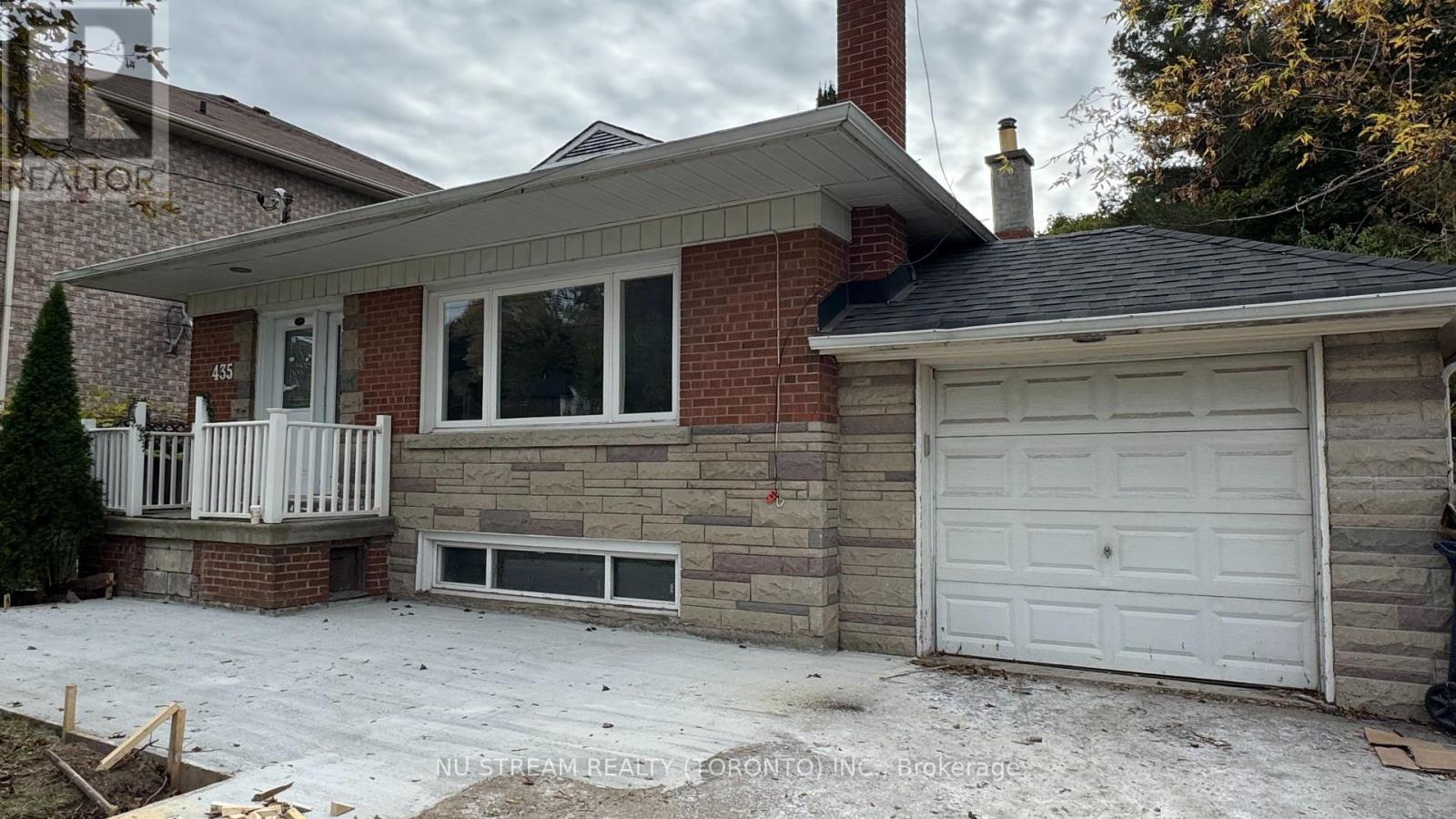 (1 LVL) - 435 CUMMER AVENUE, Toronto, Ontario