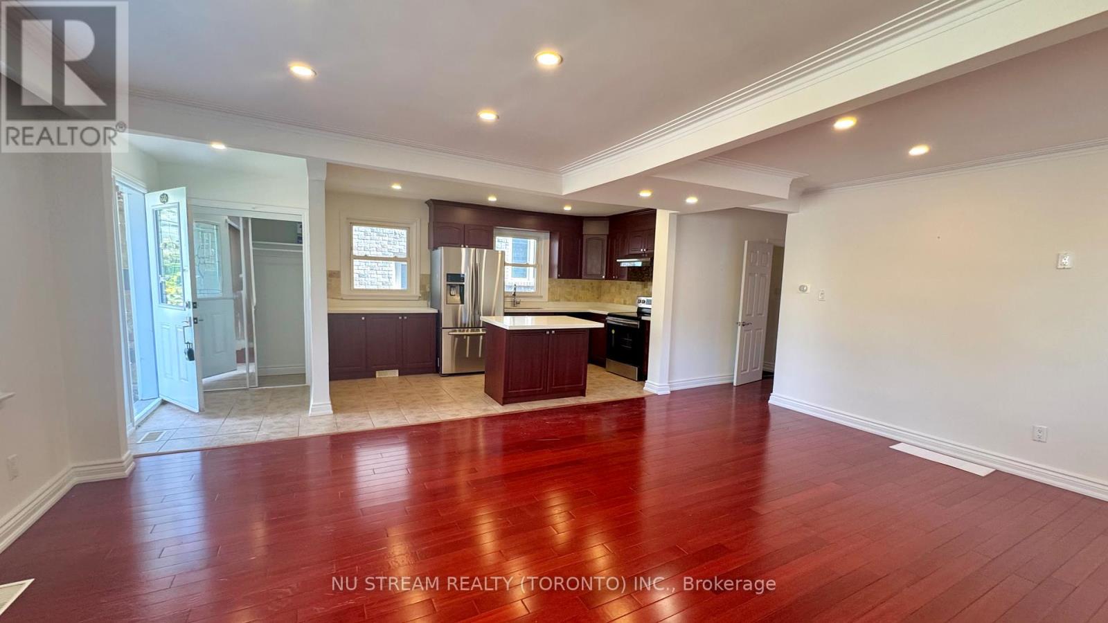 (1 Lvl) - 435 Cummer Avenue, Toronto, Ontario  M2M 2G3 - Photo 2 - C12473044