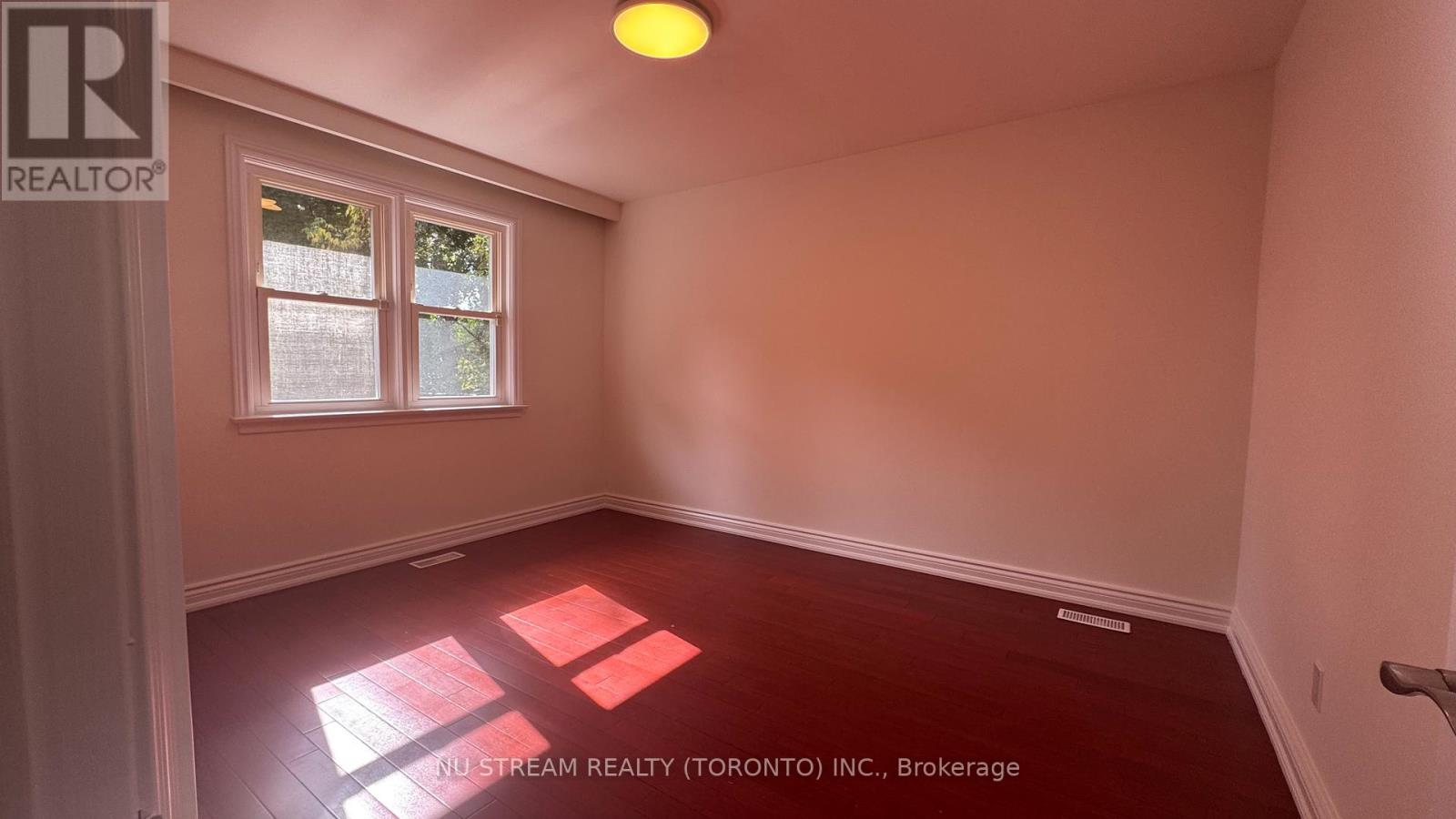 (1 Lvl) - 435 Cummer Avenue, Toronto, Ontario  M2M 2G3 - Photo 7 - C12473044