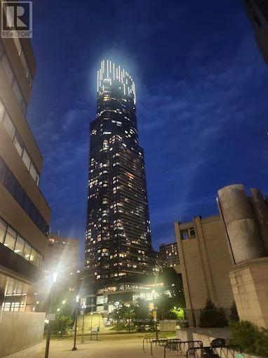 1708 - 386 Yonge Street, Toronto, Ontario  M5B 0A5 - Photo 3 - C12473054