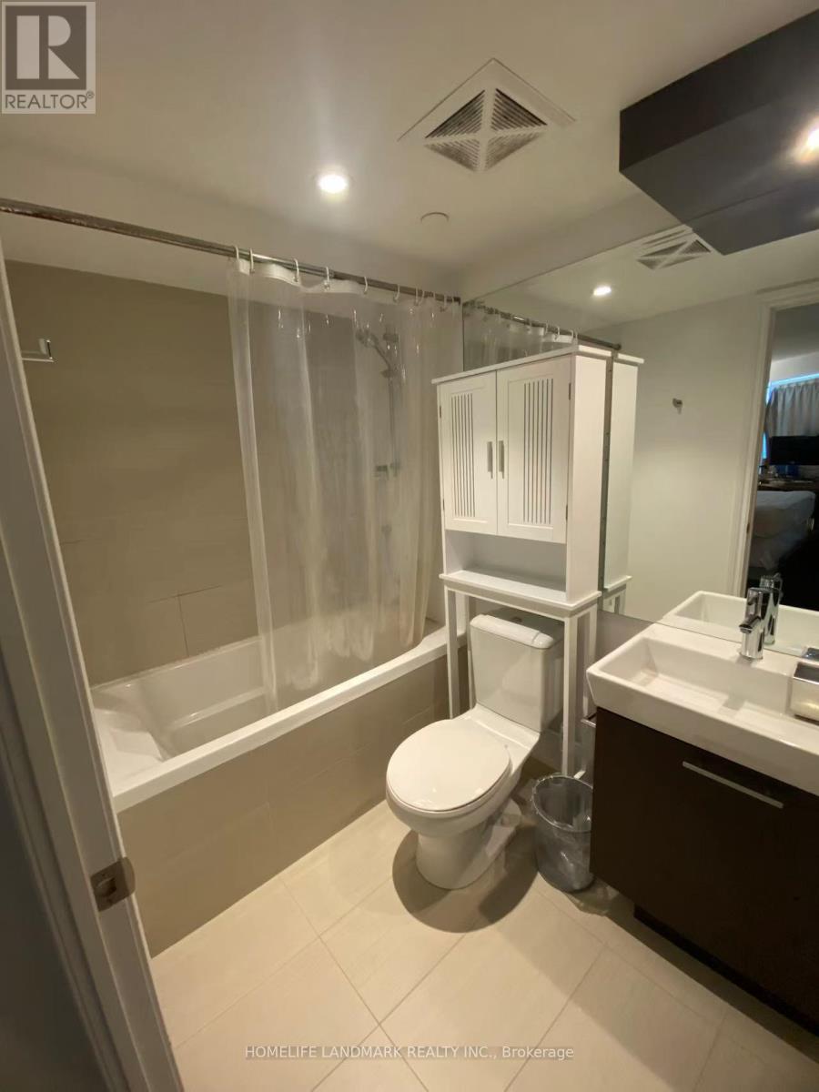 1708 - 386 Yonge Street, Toronto, Ontario  M5B 0A5 - Photo 6 - C12473054