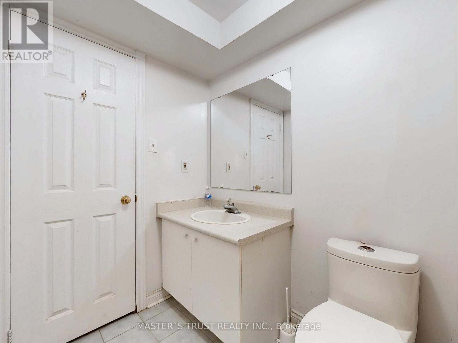 5 Jardin Hill Court, Toronto, Ontario  M2H 3R8 - Photo 15 - C12473056