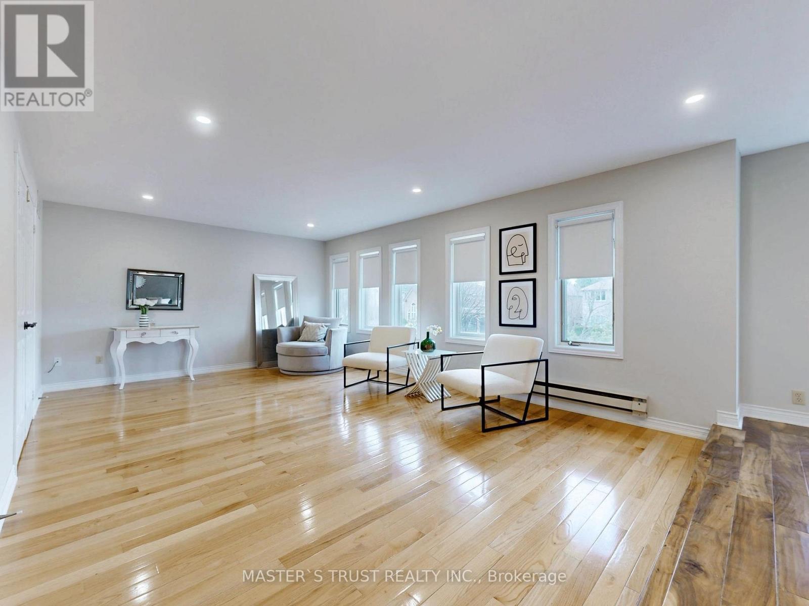 5 Jardin Hill Court, Toronto, Ontario  M2H 3R8 - Photo 2 - C12473056