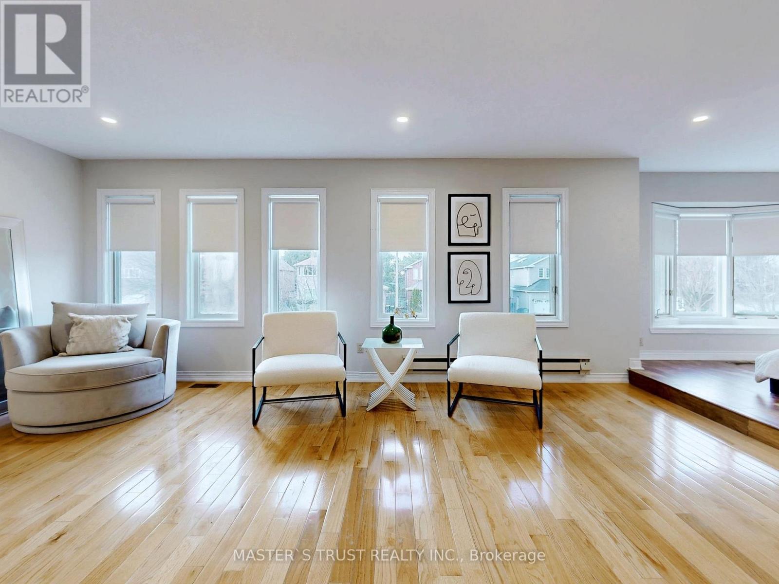 5 Jardin Hill Court, Toronto, Ontario  M2H 3R8 - Photo 3 - C12473056
