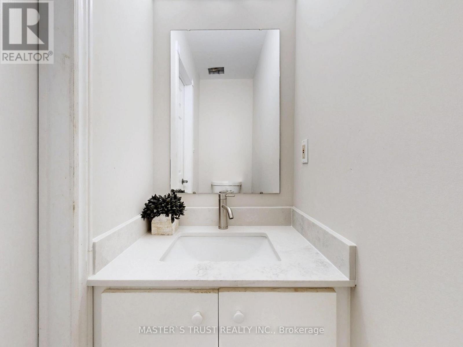 5 Jardin Hill Court, Toronto, Ontario  M2H 3R8 - Photo 34 - C12473056