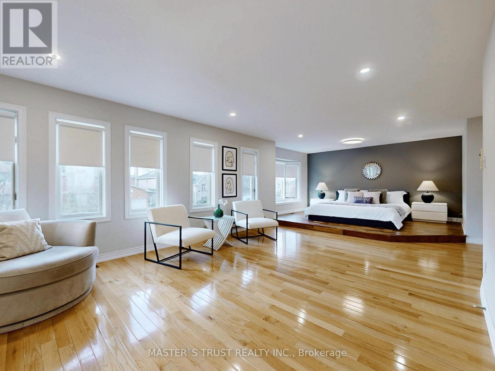 5 Jardin Hill Court, Toronto, Ontario  M2H 3R8 - Photo 4 - C12473056